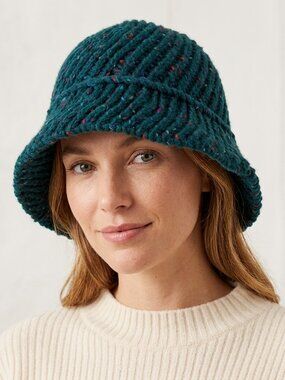 Vintage 80s Cyril Cullen Carrick-on-Shannon Ireland 100% Irish Wool Knit Cap